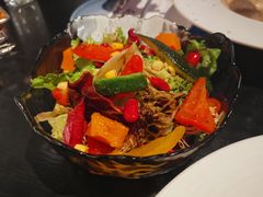 田园色拉佐凯撒酱-C&R西班牙餐厅