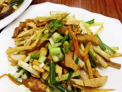 -凤嫂农家乐(梁弄店)