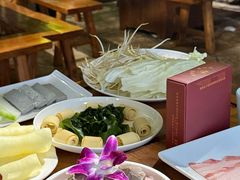 -城墙拐拐火锅(三峡广场黑金冠店)