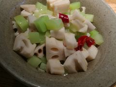 炝拌藕丁莴笋-潮粥荟·潮汕砂锅粥(朝阳大悦城店)