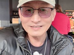 -星巴克(七宝领展广场1F店)