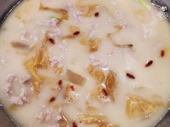 酸汤兔大锅-老来福·非遗酸汤兔(凯旋路店)