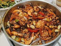 -黄记煌三汁焖锅(新佳丽江汉路店)