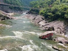 -燕子河大峡谷天坑仙境