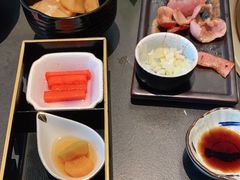 -铭牛烧肉·和牛海鲜自助(高新月牙湖店)
