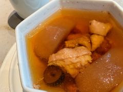 杏仁炖雪耳雪梨-柴门头啖汤·经典川菜·慢火汤品(锦城万达店)
