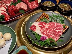 -铭牛烧肉·和牛海鲜自助(高新月牙湖店)