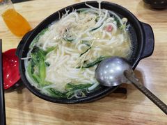-三品阁过桥米线(万达店)