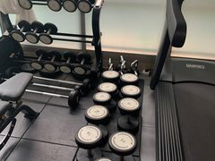 -爱健家高端社区健身工作室(丁香路店)