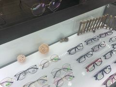 -视野联行眼镜蔡司·依视路官方授权店(顺城店)