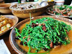 -汤锅大王(新平曹苏黄牛汤锅有限公司)