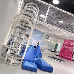 -MINI MARS KIDS CLUB亲子家庭中心(长宁天山店)