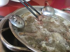 -老石黑山羊毛驴肉火锅(金凯广场店)