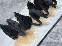 黑天鹅榴莲酥-悦秀·高级粤菜