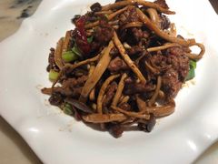 -梁家大院•农家菜(昆山会展中心店)