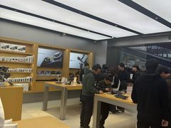 -DJI大疆(深圳华强北曼哈授权体验店)