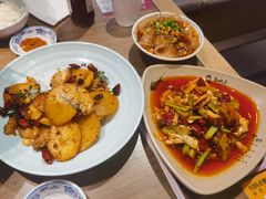 -肖四女乐山跷脚牛肉(滨江天街店)