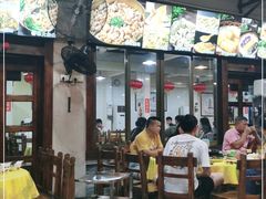 -洞密园美食城(富华路店)