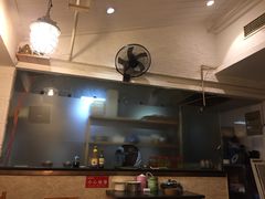 -广东仔港式茶餐厅(银泰店)