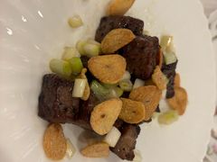 蒜片一口牛柳粒-翠园(北京王府中环店)