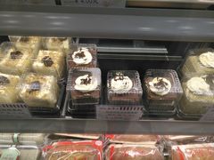 -红宝石·鲜奶小方·海派西点房(南丹店)