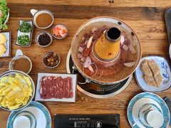 -毛辣果·贵州红酸汤牛肉火锅(西单店)