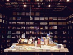 -钟书阁(松江泰晤士小镇店)