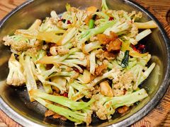 -爱碗亭·鲜炒湖南菜(壹城中心店)