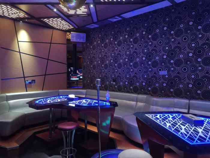 k 全国连锁ktv(绿地缤纷天地店)