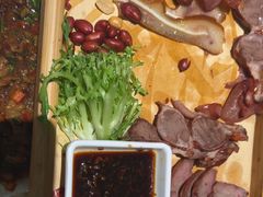 -关东小磨东北菜(漕河泾印象城店)