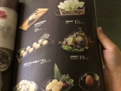 -湊湊火锅·茶憩(杭州湖滨银泰in77店)