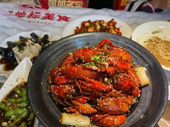 -肥肥虾庄·金牌油焖大虾(沙湖店)