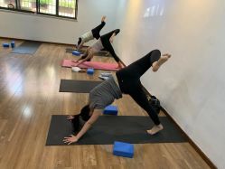 -兴亚瑜伽20年老馆