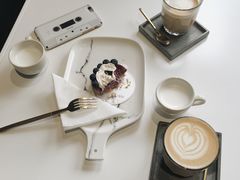 -UNI UNI(环亚凯瑟琳店)