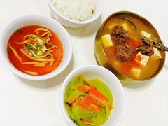 -鲸育宝宝月嫂(徐汇店)