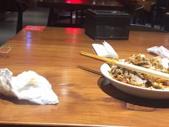 大堂-炉小二铜锅牛蛙•川湘菜(三里屯店)