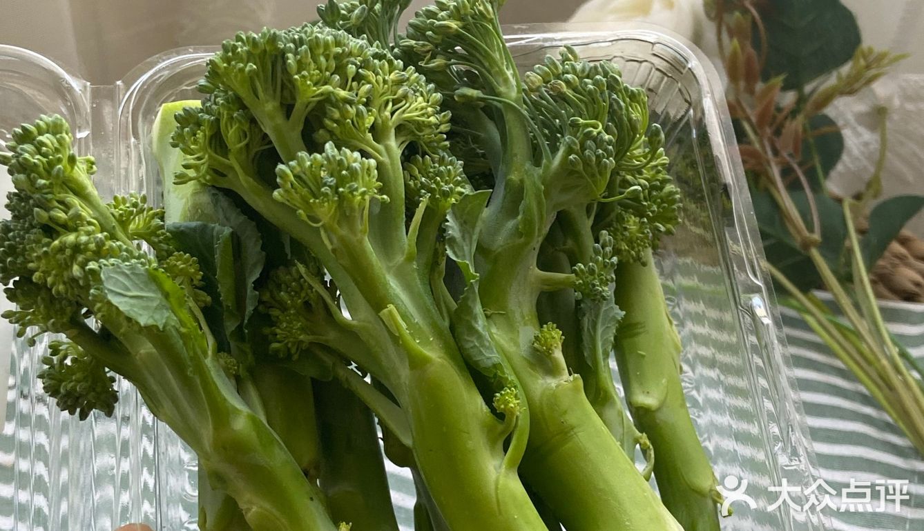蒜蓉高原西兰苔，清清爽爽的开胃健康菜！