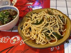 -李双猪·小龙虾·烧烤·羊肉煲(乐山店)