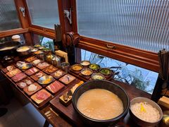 -银米·云南传统过桥米线(双廊黑金冠店)