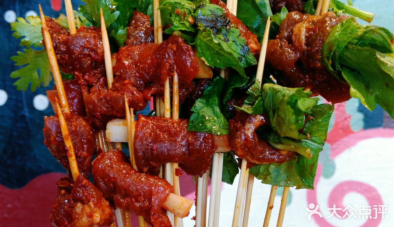 藏在潘家园的美食敲好吃的串串香
