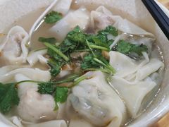 全家福馄饨-吉祥馄饨(延安中路店)