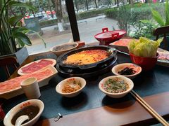 -锅首鲜品火锅(鸳鸯店)