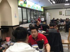 大堂-崇德楼水盆牛羊肉泡馍馆(文艺路店)