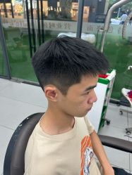 -尤司男士国潮理发馆