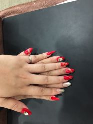 -AI艾耳·专业手工耳洞·穿孔美学馆