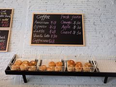 面包甜点陈列柜-BIG BAGEL(永康路店)
