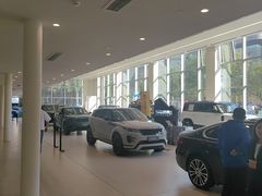 -上海伟杰·捷豹路虎4S店(闵行店)