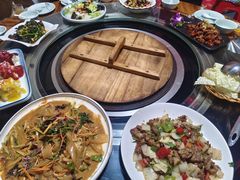 -人民公社铁锅炖·东北菜(卫国道店)