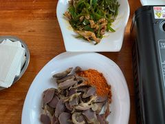 -鲁朗边巴次仁农家石锅