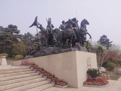 -八宝山(地铁站)